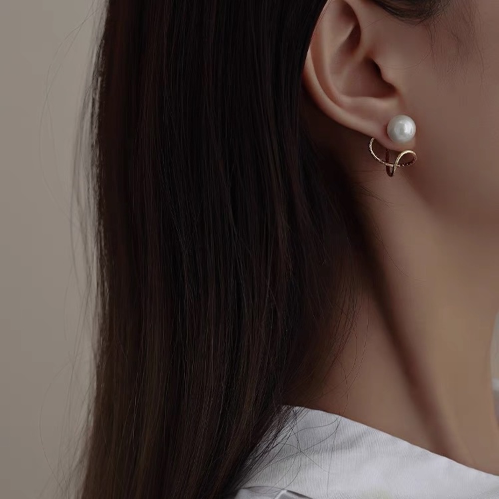 earring - Picture 3 of 7